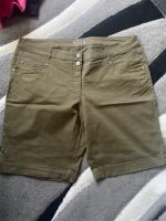 kurze Hose, Shorts in oliv in Gr. 44 - wie NEU Nordrhein-Westfalen - Rheine Vorschau