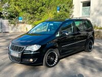 VW Touran 2.0TDi 170PS R-Line Bi-Color Leder Scheckheft Highline Baden-Württemberg - Nordheim Vorschau