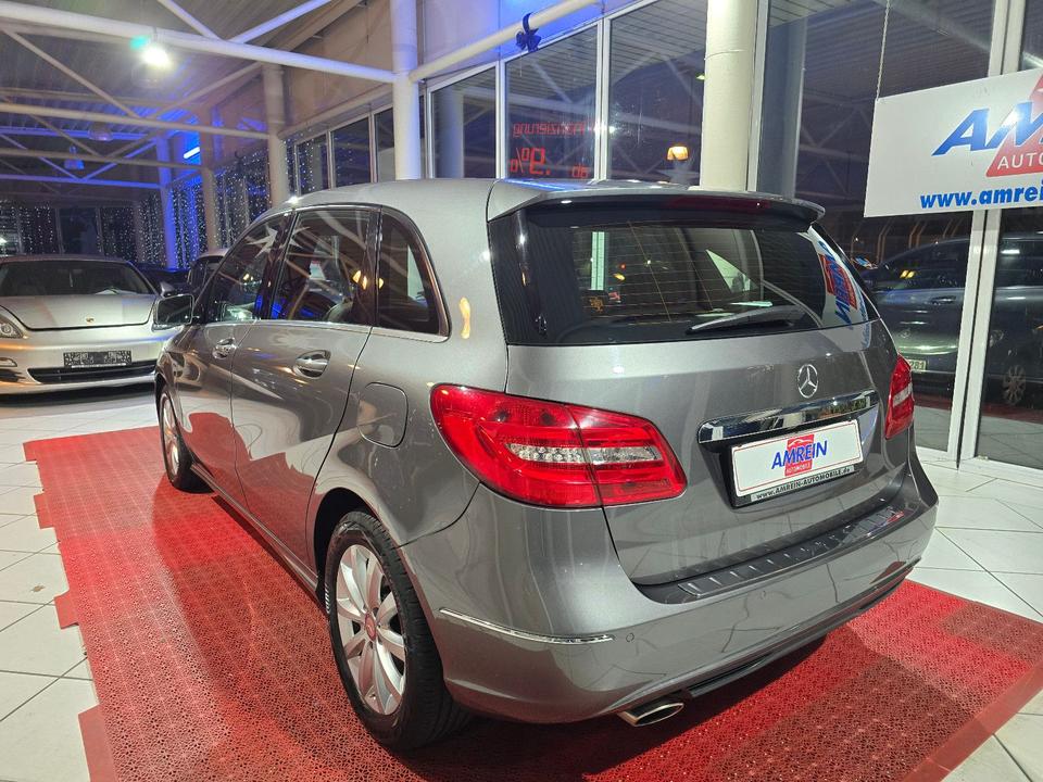 Mercedes-Benz B 200+AHK+PANO+KAMERA+BI XENON+NAVI+LEDER+ in Lahnstein