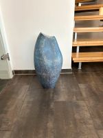 Tolle Bodenvase Ton / Terracotta (?) ca63 cm hoch blau grau Bremen - Oberneuland Vorschau