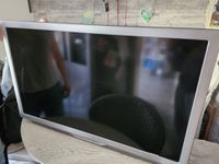 Philips ambylight LCD Fernseher plus ziemlich neue Wandhalterung Eimsbüttel - Hamburg Eidelstedt Vorschau