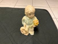 Junge mit Hase und Blume Vintage Figur Nordrhein-Westfalen - Gladbeck Vorschau