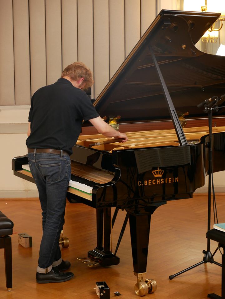 Klavierstimmung • Piano Tuning • Klavierbauer in Berlin