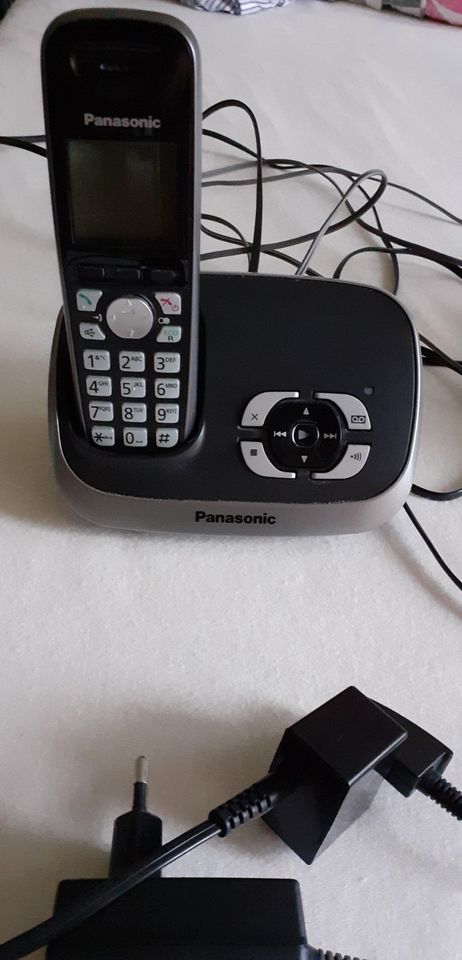Telefon Panasonic kx-tg6521 gebraucht-guter Zustand in Oberursel (Taunus)