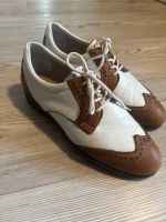 Golf Schuhe Damen Leder Spikes Budapester Style 40.5 Brandenburg - Falkensee Vorschau