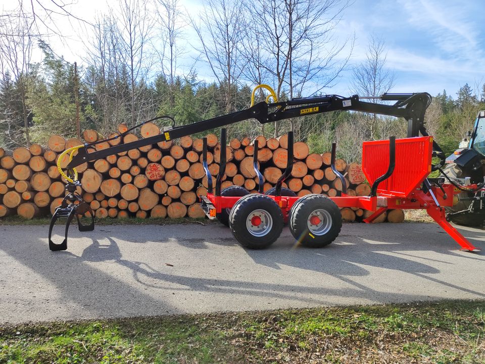 Rückewagen13,7 t mit 6,7 m Kran nicht BMF, Palms,Perzl, Pfanzelt in Dietramszell