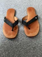 UGG Sandalen Tuolumne,Gr. 42,Echtleder,Schwarz,Top Zustand Berlin - Reinickendorf Vorschau