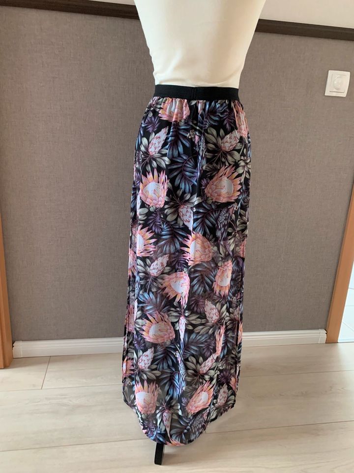 Maxi Rock H&M 36 S Blumen Flower print mit seitlichen Schlitzen in Berlin