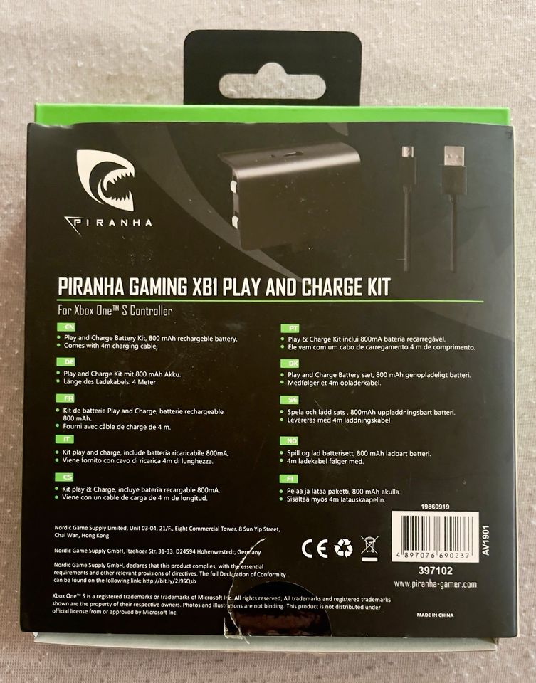 Xbox One - XBox One S - XBox One X - Piranha Gaming Play & Charge in Wuppertal