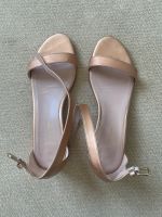 Stuart Weitzman Sandalen rosé gold Schleswig-Holstein - Altenholz Vorschau