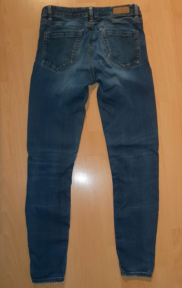 H&M Jeans 26/30 Hosen ESPRIT 32 34 36 Schwarz XS S Blau W26 L30 in Essen