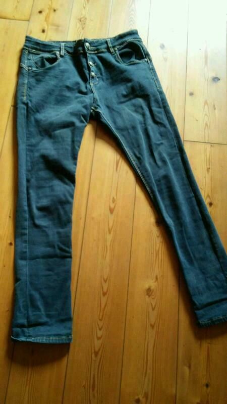 Jeans Dallas Wrangler Lee Esprit Lemmi Denim... gelb uvm in Rheurdt