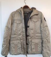 CLOSED neuwertige Daunenjacke Winterjacke Nordrhein-Westfalen - Mönchengladbach Vorschau