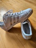 Sneaker Adidas  gr 41 UK8 weiß /Silber Niedersachsen - Garbsen Vorschau