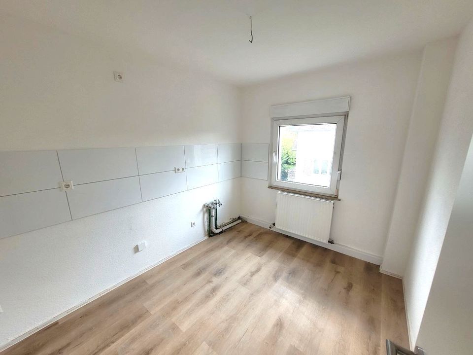 Neu-modernisierte OG-Wohnung mit zwei Balkonen in Bad Wimpfen in Bad Friedrichshall