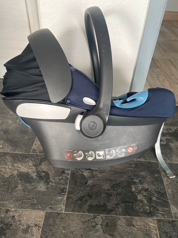 Cybex Gold Babyschale in Neunkirchen