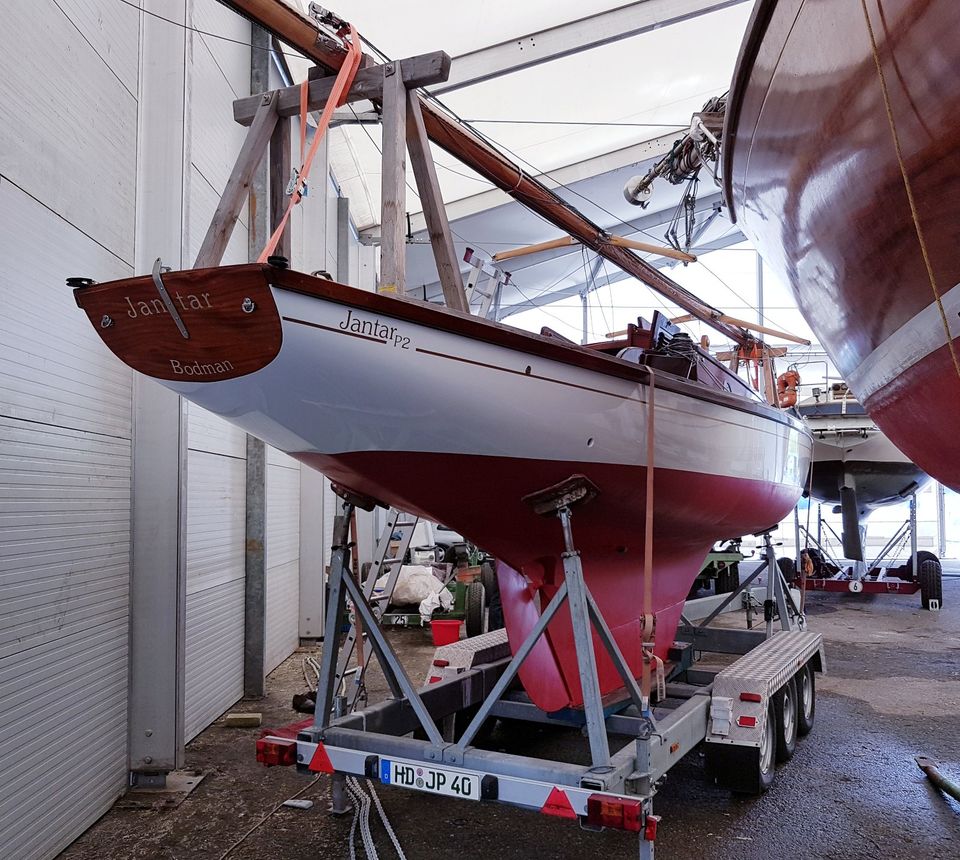 Segelboot mit Straßentrailer - Klassischer 30er Seekreuzer in Überlingen