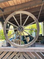 altes Wagenrad (120 cm Durchmesser) Hessen - Limburg Vorschau