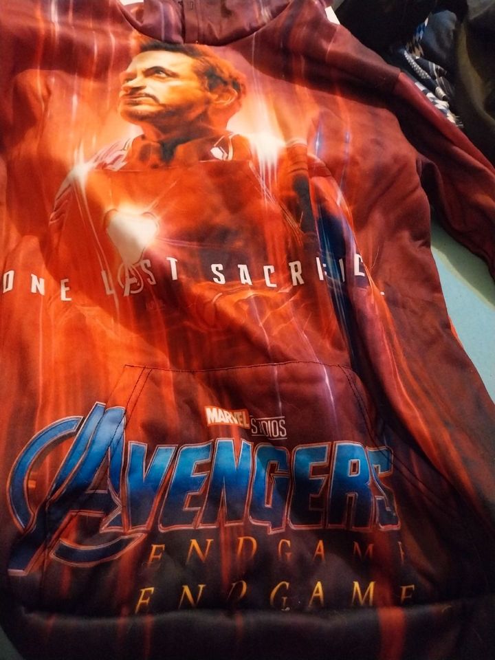 Marvel avengers pullover gr.l in Solingen