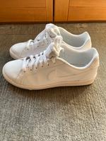 Nike Sneaker Gr 37,5 Bayern - Holzkirchen Vorschau