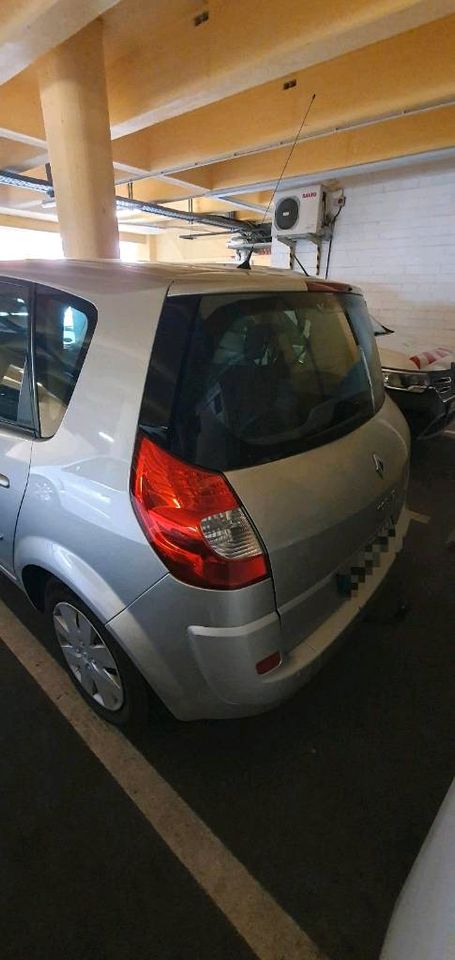 Renault Scenic 2 1.6 in Stuttgart