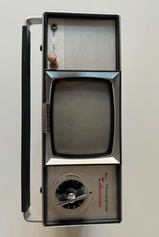 Vintage - UNIVERSUM FK 100 TV QUELLE Minifernseher in Aachen