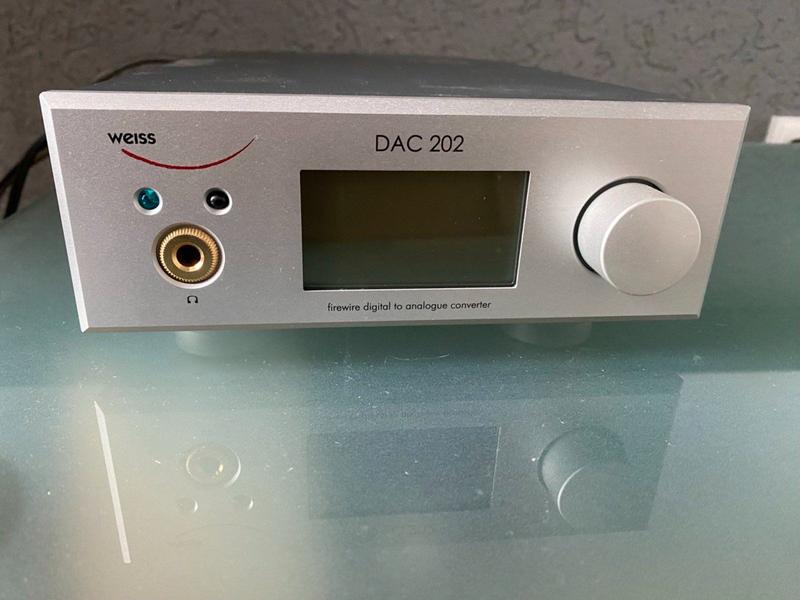 Used Weiss DAC 202 D/A Converters for Sale | HifiShark.com Used Weiss DAC 202 D/A Converters for Sale | HifiShark.com