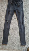 Moderne schwarze Jeans von Tally Weijl Gr. 32 Hessen - Gießen Vorschau
