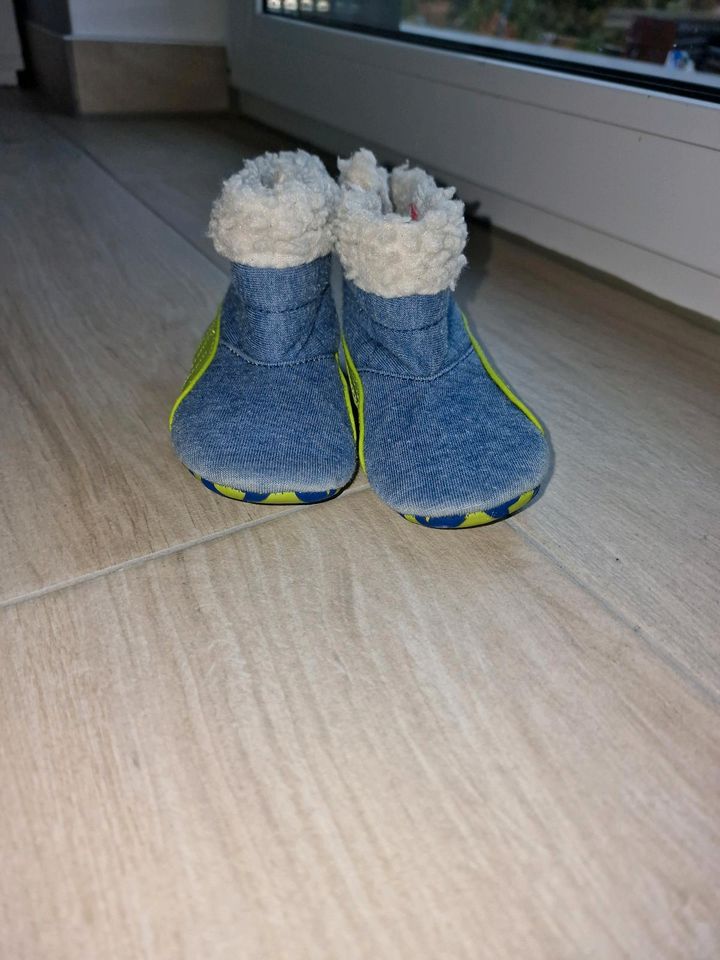 Puma Babyschuhe gr 20 Winterschuhe in Neukloster