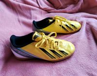 Adidas Fußballschuhe/ Hallenschuhe/ Trainingsschuhe Größe 34 Saarland - Heusweiler Vorschau