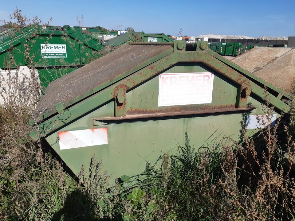 Absetzcontainer / Absetzmulde gebraucht 3m³ m. Deckel in Löbnitz an der Linde