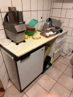 Arbeitsplatte mit Kühlschrank + Ofen mit Herd aus Pizzeria Nordrhein-Westfalen - Herten Vorschau