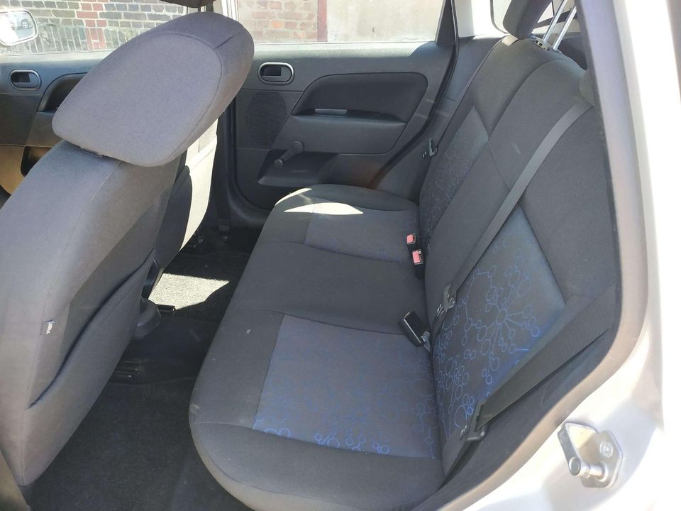 Ford Fiesta 1.3 Fun X/ TÜV NEU/ Klima/ beh. Frontsche in Leipzig