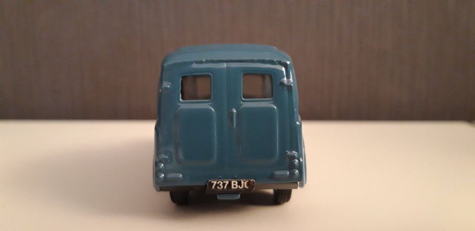 Morris Minor Commercial - blau – Corgi Classics (1:43) in Duisburg