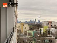 Geräumige 4-Zimmerwohnung mit Blick auf die Skyline in Frankfurt Nieder-Eschbach - Energieausweis D Frankfurt am Main - Nieder-Eschbach Vorschau