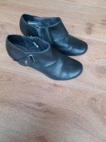 Leder schwarze Pumps Ancle Boots Gr. 36 Marc butterweich Nordrhein-Westfalen - Iserlohn Vorschau