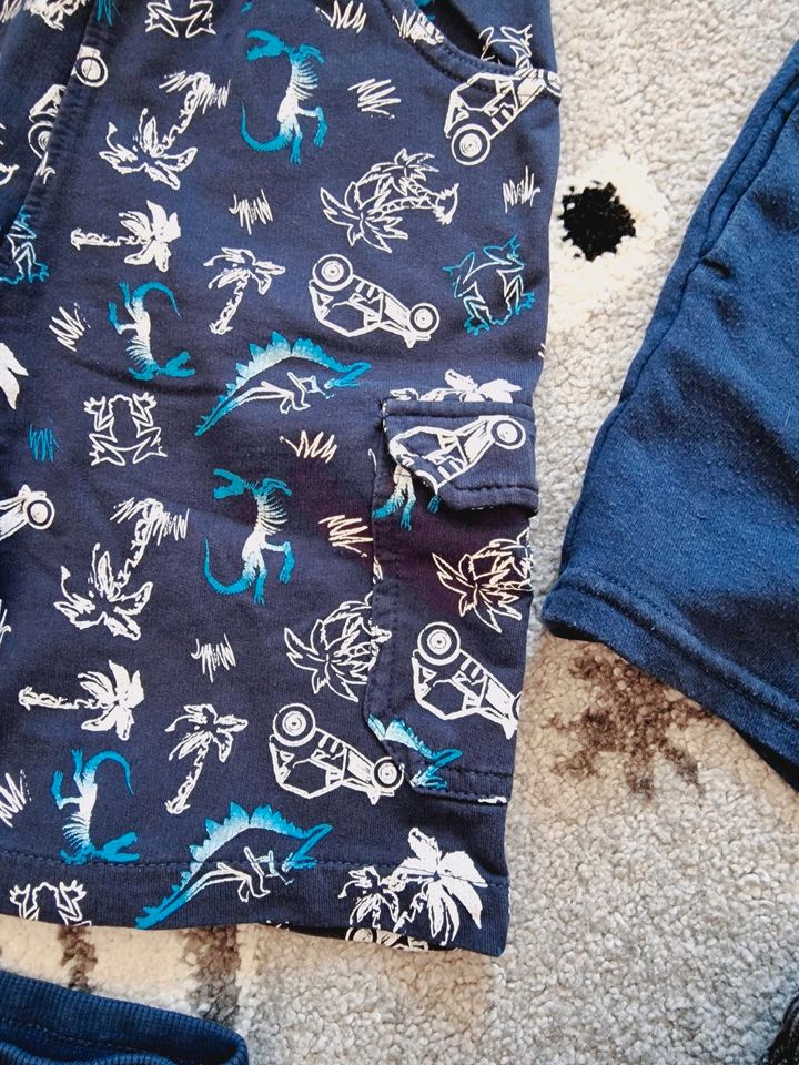 H&M Topolino Shorts kurze Hose Größe 116 Junge blau Jeans in Herford