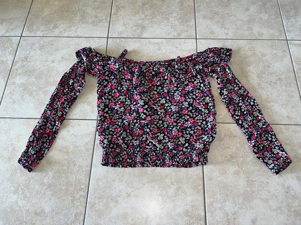 Gr.158/164: 2x Mädchen Langarmshirt Top Schulterfrei Crinkle in Obing