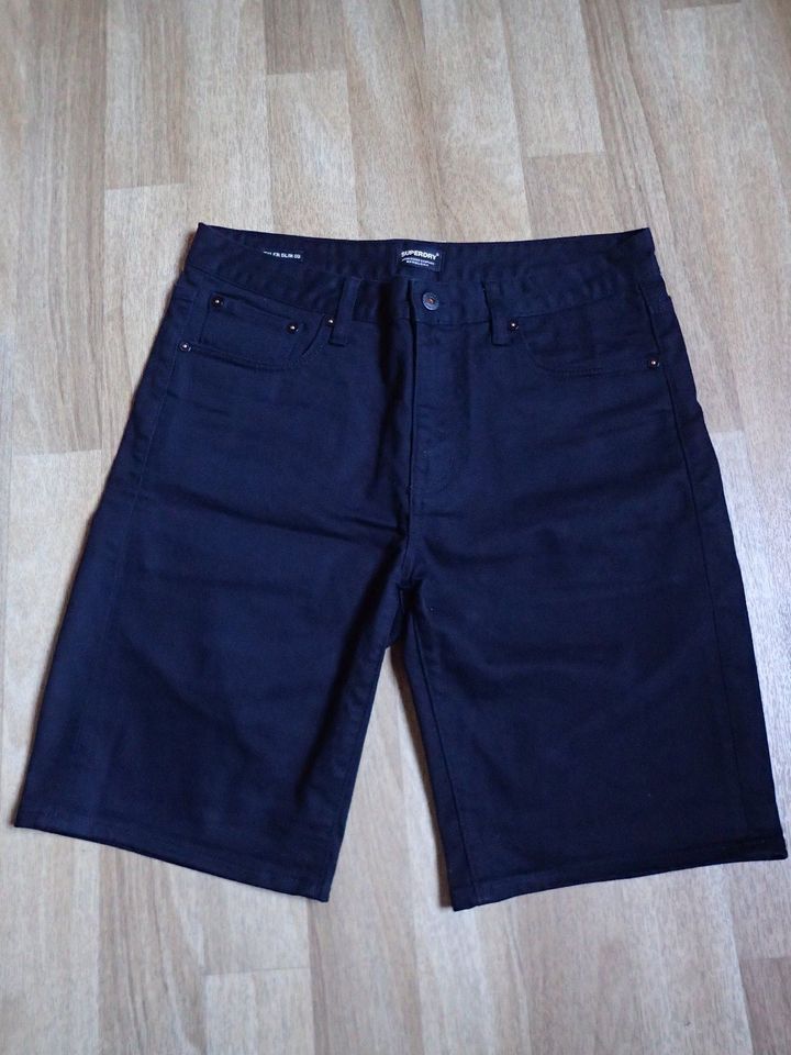 Superdry Shorts*kurze Jeans*Tyler Slim03*Schwarz*W32 in Bochum