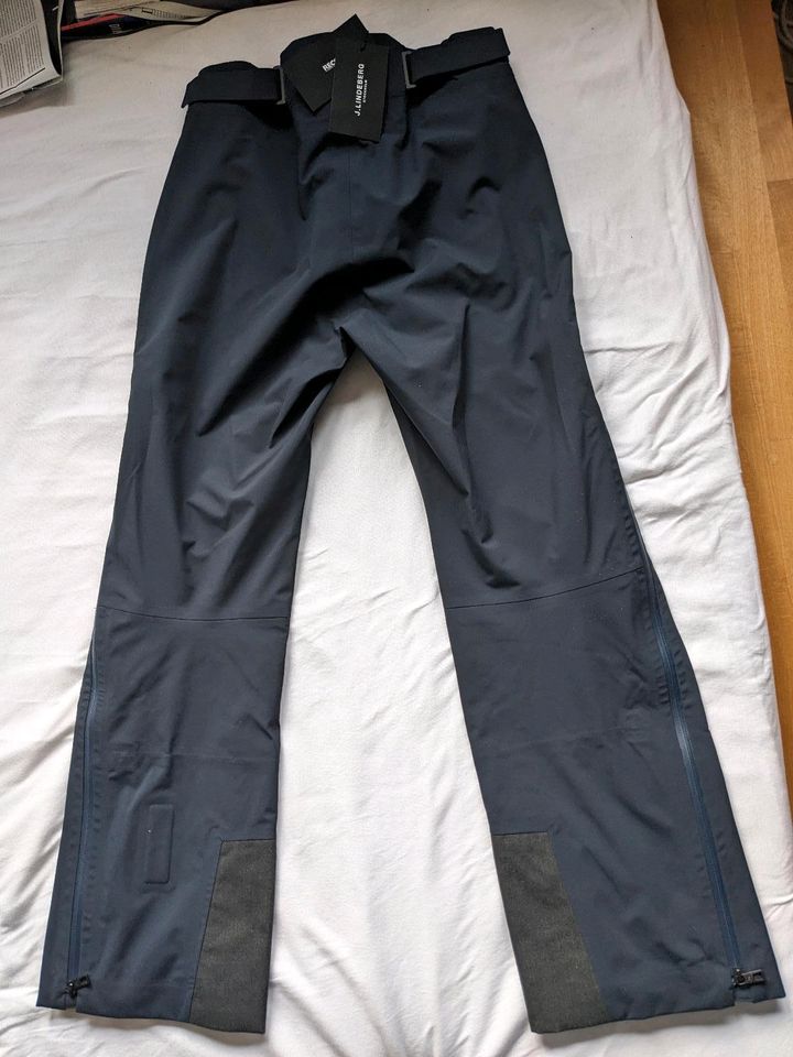 J. Lindeberg Debby Shell Skihose RECCO System, navy Gr. S NEU in Frankfurt am Main