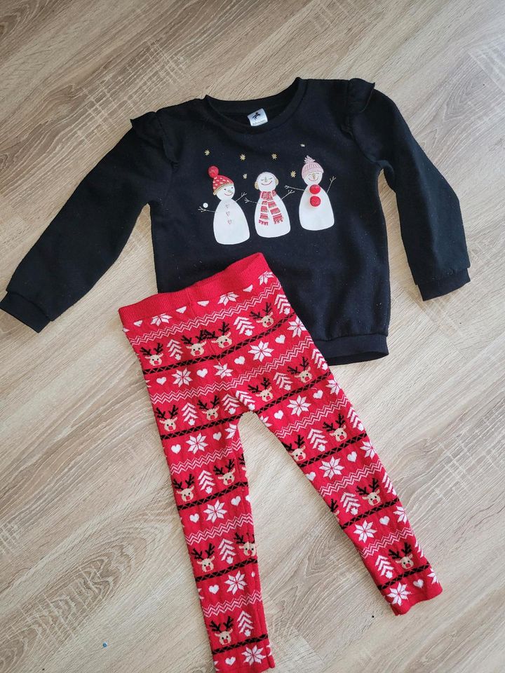 Weihnachtsoutfit, Weihnachtsbekleidung Gr. 116/122 in Mühlheim am Main