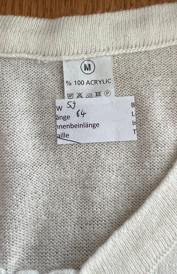 Vintage Strickjacke dünn cremeweiß Gr. M weiter Schnitt in Regenstauf