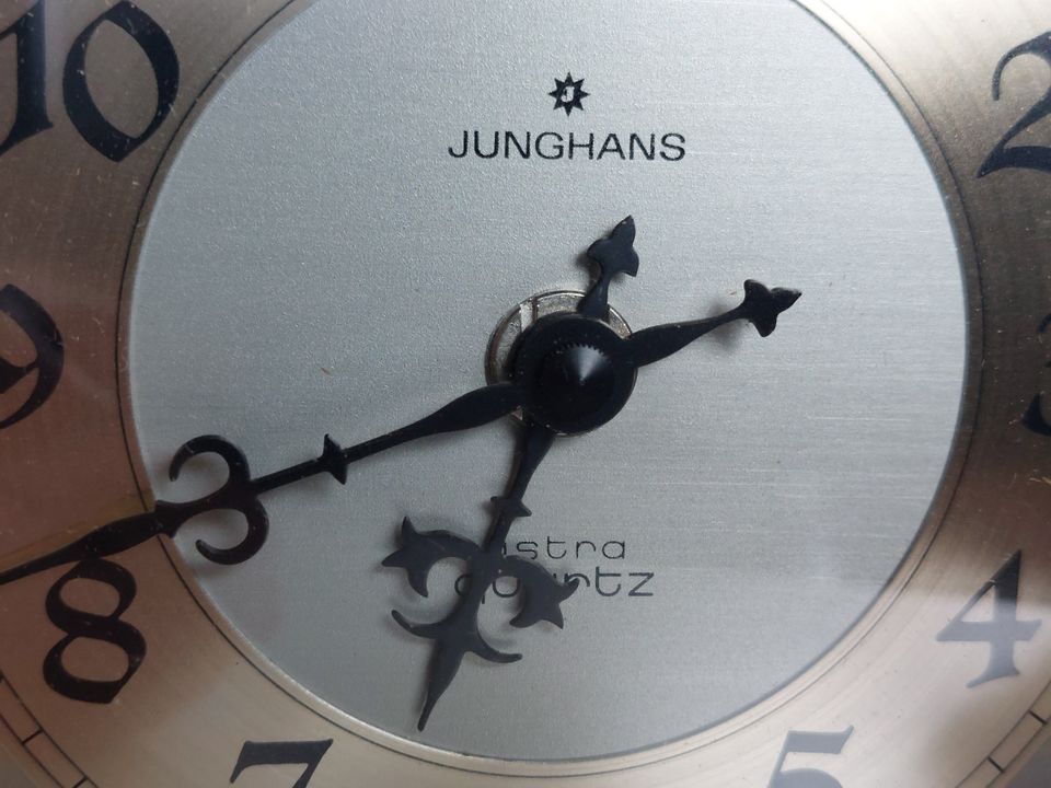 Junghans astra Quartz Uhr Tischuhr alt vintage in Dillingen (Donau)