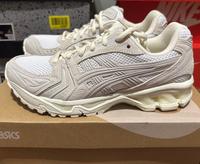 ASICS Gel-Kayano 14 White Smoke Grey Sneaker Schuhe 39.5  Beige Köln - Mülheim Vorschau