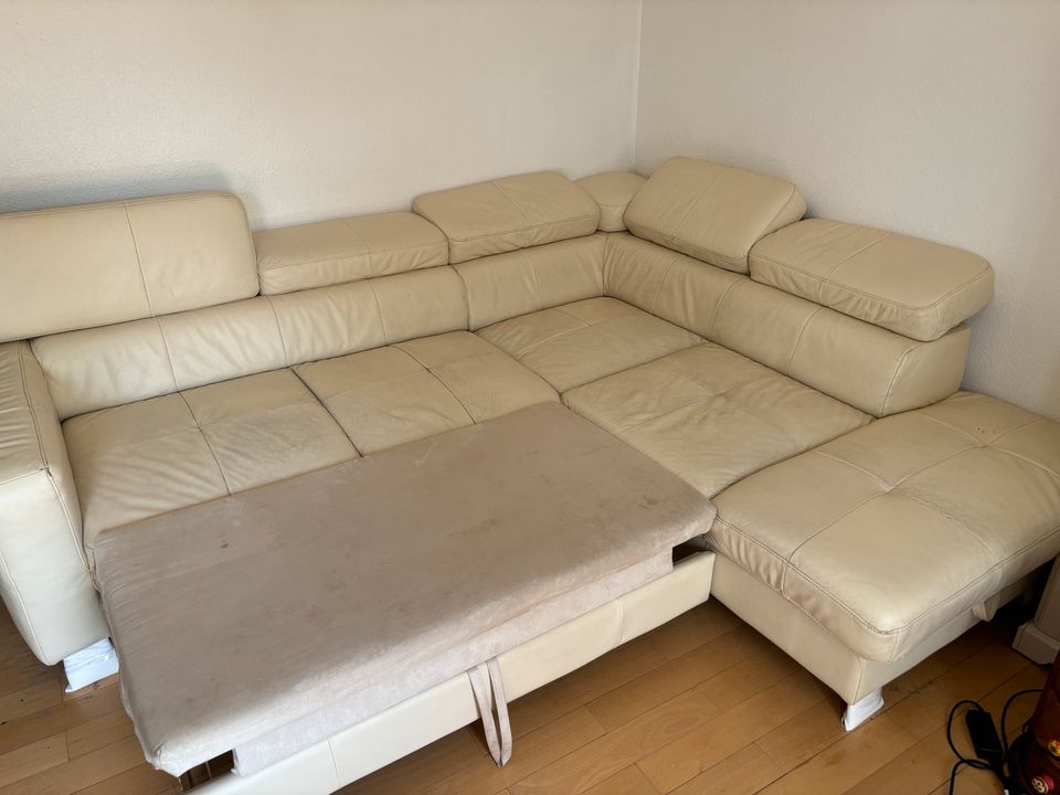 Ledercouch Schlafcouch Couchbett echtes Leder weiß in Breisach am Rhein  