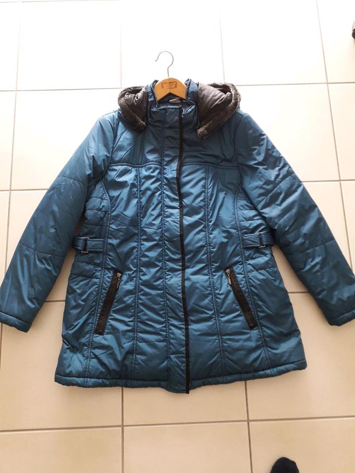 Damen Winterjacke in Wadgassen