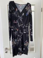 Damen Kleid, Wickeloptik mit V-Ausschnitt, im Jap. Stil, M Berlin - Reinickendorf Vorschau