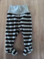 Babykleidung Leggings mit Füßen in 68 München - Allach-Untermenzing Vorschau