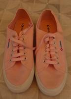 Superga Textil Sneaker in rosa in Gr. 39 (ca. 24,5 cm), NEUwertig Kr. München - Unterschleißheim Vorschau