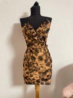 Bershka Kleid Gr.S Neu mit Etikett tiger Hessen - Wettenberg Vorschau